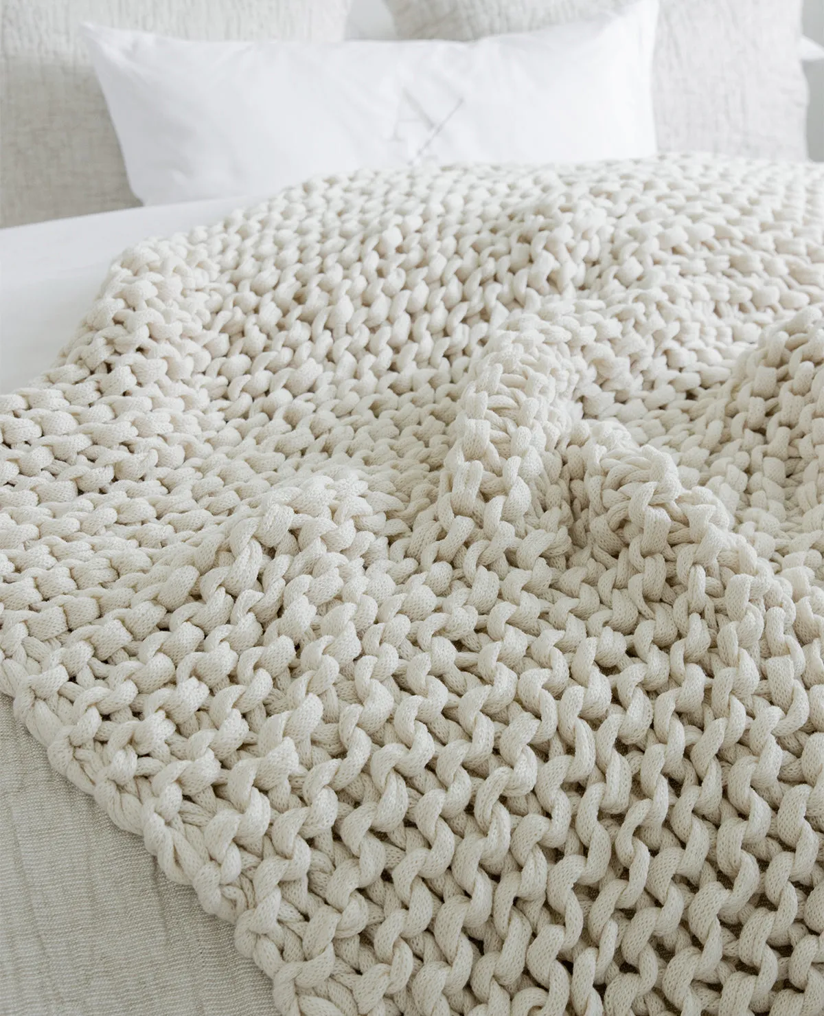 Finn Chunky Knit Throw Ivory